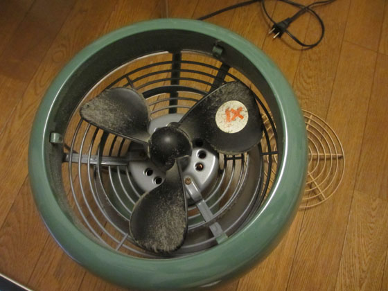 VORNADOのサーキュレーターであるVFAN-JPの掃除